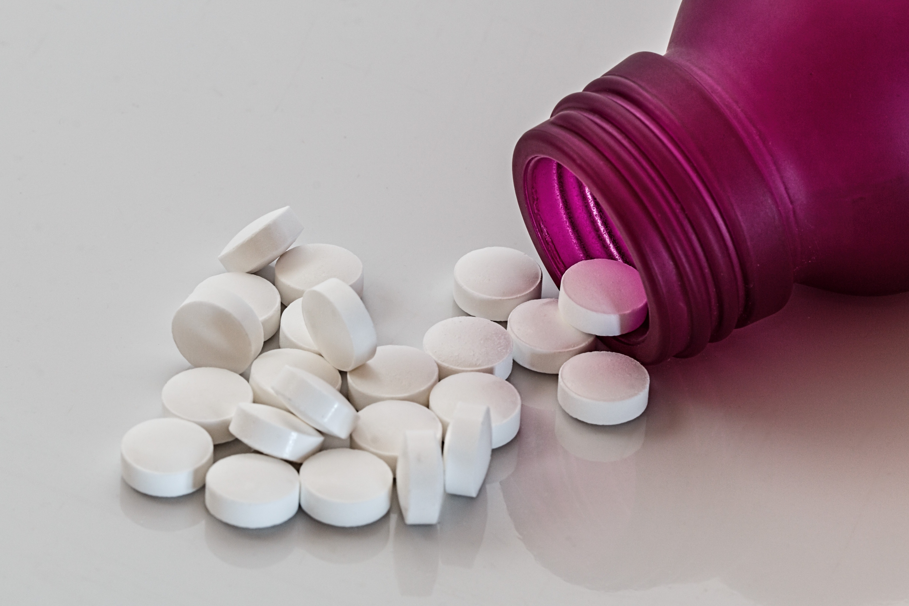 Kako folna kislina vpliva na vitamin B12?